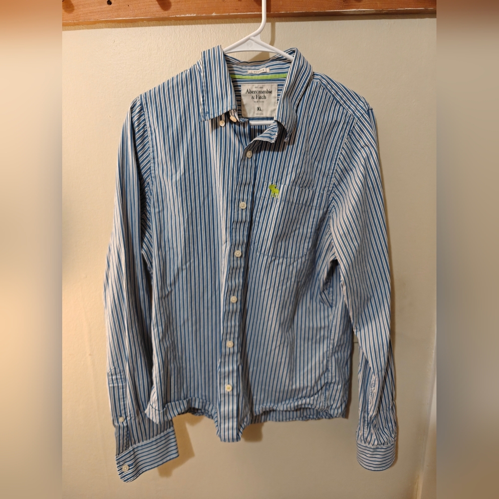 Abercrombie & Fitch Men's XL Muscle Fit Striped Button Down Shirt Blue